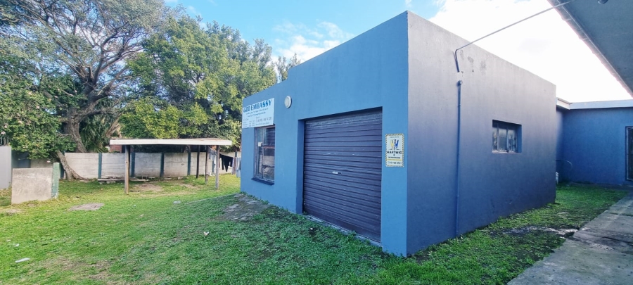 8 Bedroom Property for Sale in Amalinda Eastern Cape